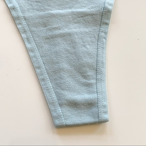 🌸New🌸 SMALL Urban Outfitters Out From Under thong panty NWT - Picture 6 of 8